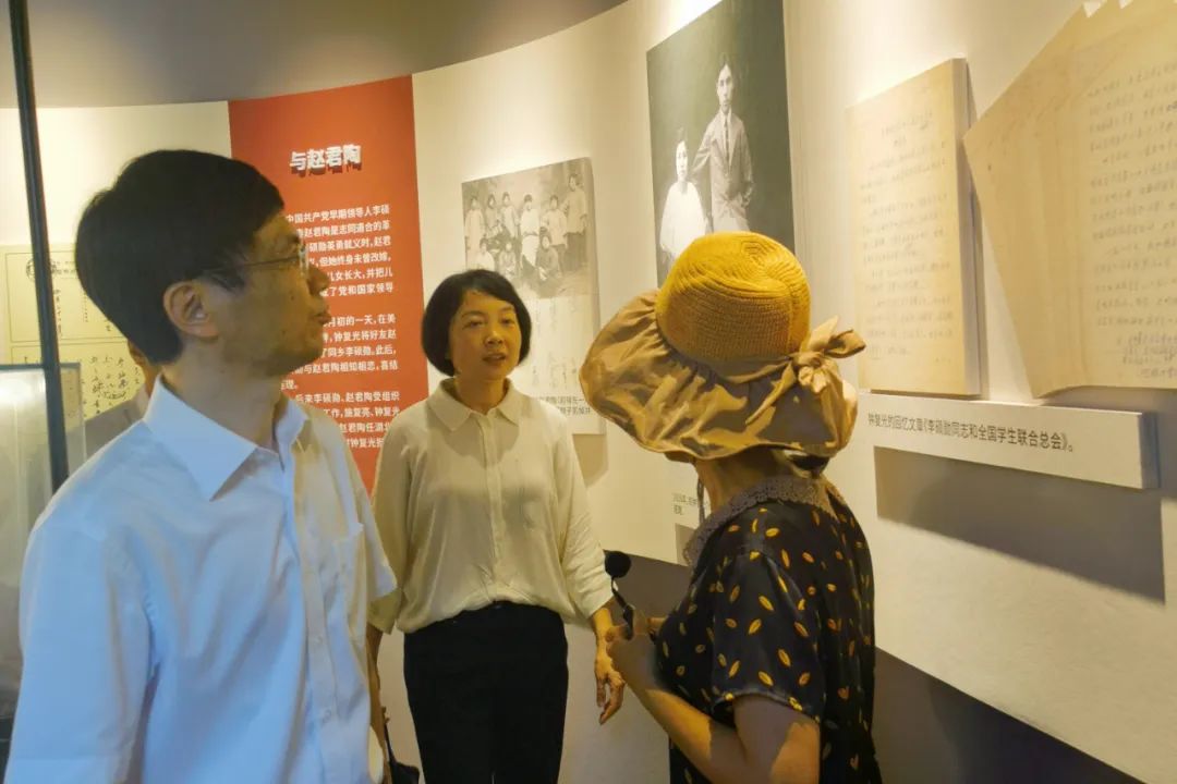 市委常委、宣传部部长吕伟强一行赴东叶村调研