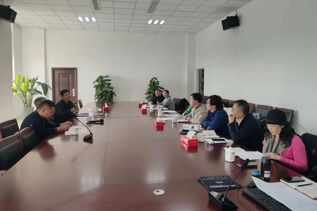 民建东阳市基层委集中学习省委会助力共同富裕、中共金华市委八届五次全会议精神