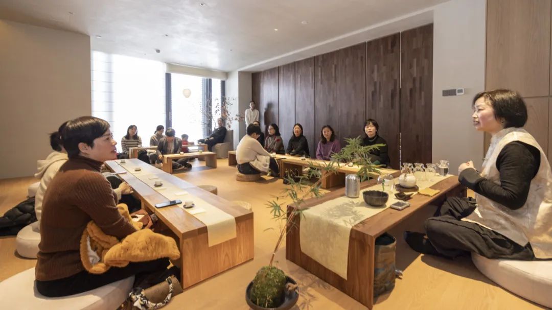 品茶韵幽香 享人生芳华丨民建金东区基层委开展庆“三八”茶艺沙龙活动