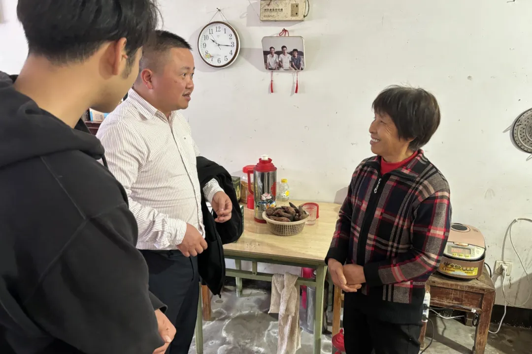 益“羊”公益——金华温宿两地公益行动“致敬乡村美容师走访活动”在东叶村开展