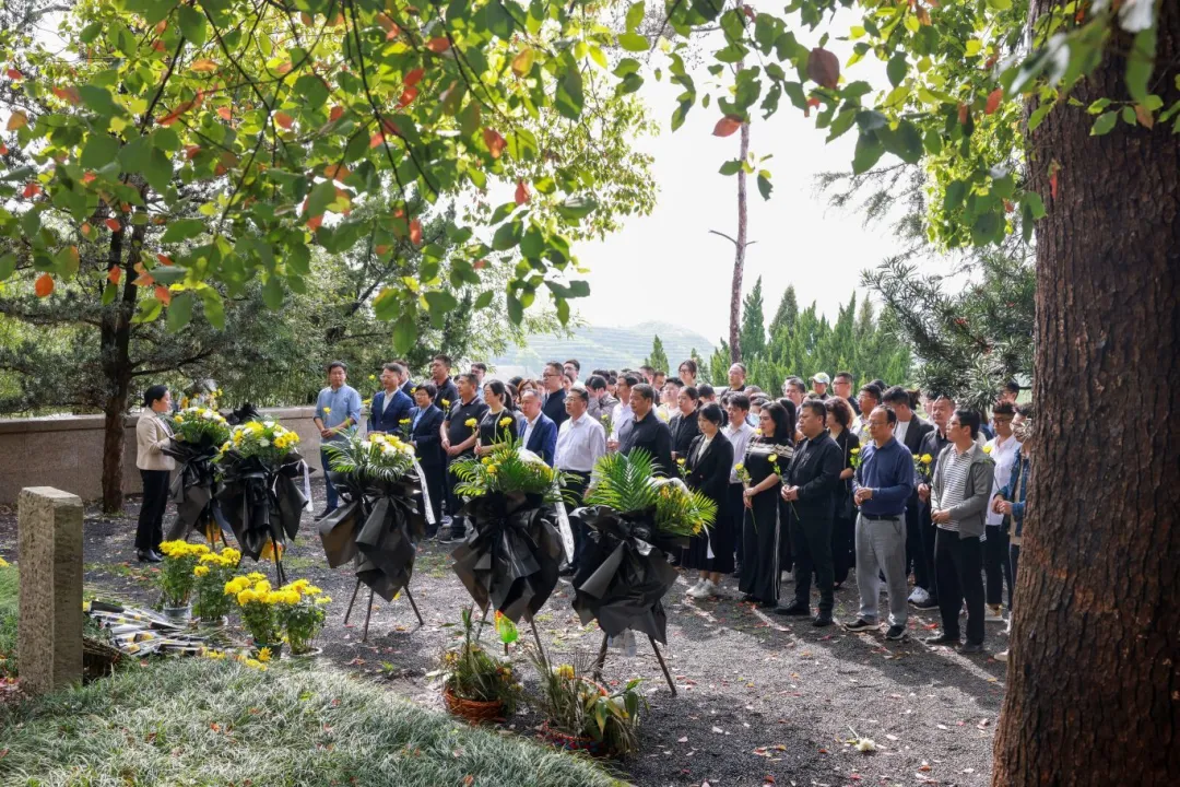 民建金华市委会举行新会员入会承诺仪式暨入会积极分子见面座谈会