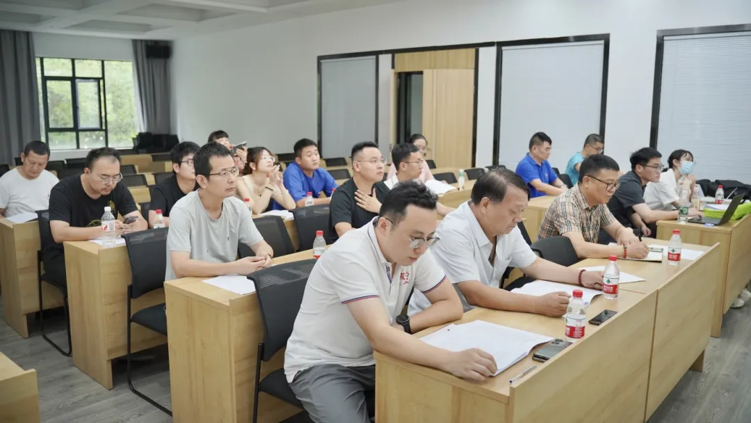 义乌民建举办涉企普法讲座