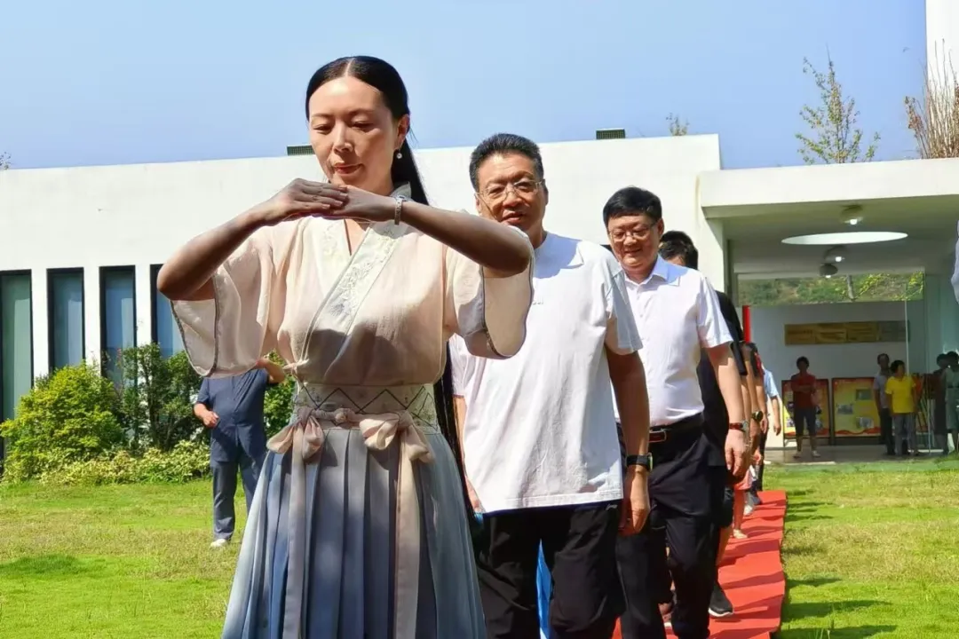 民建浙师大基层委开展“携手共富”开学第一课暨“入泮礼”活动