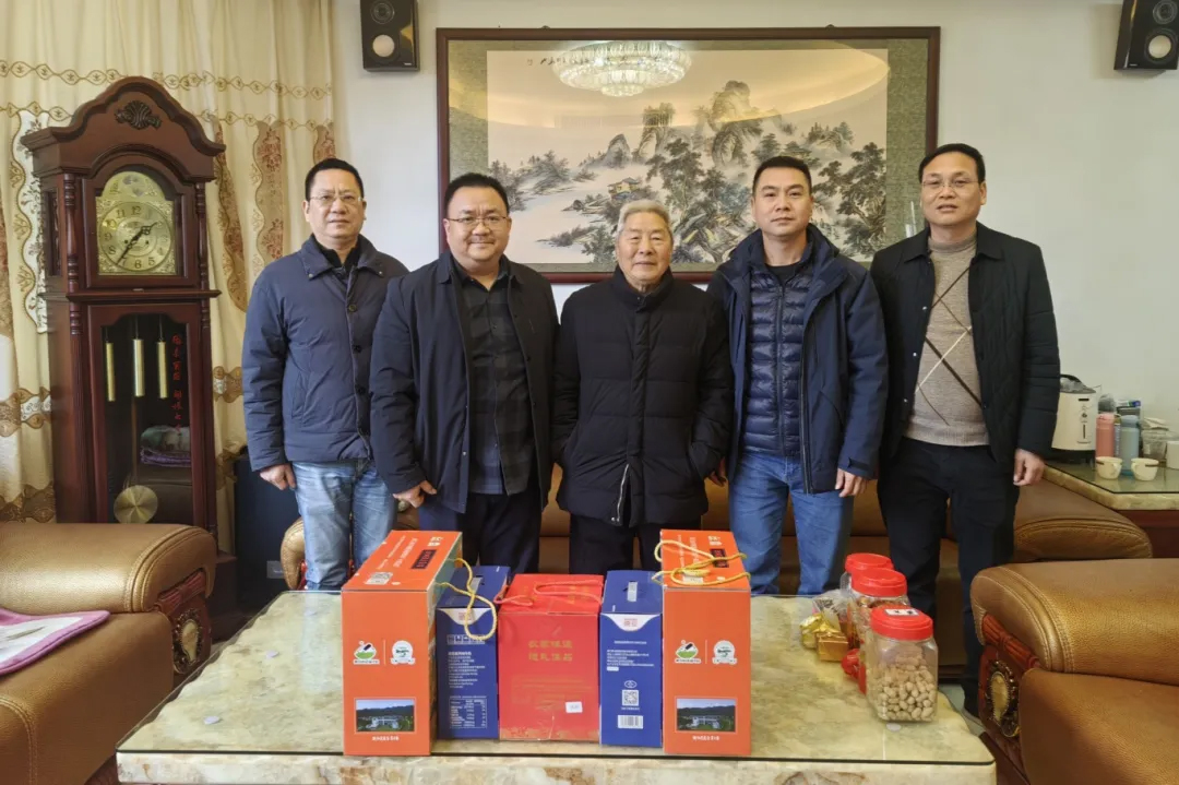 义乌民建情暖老会员：新春慰问传递关怀与敬意