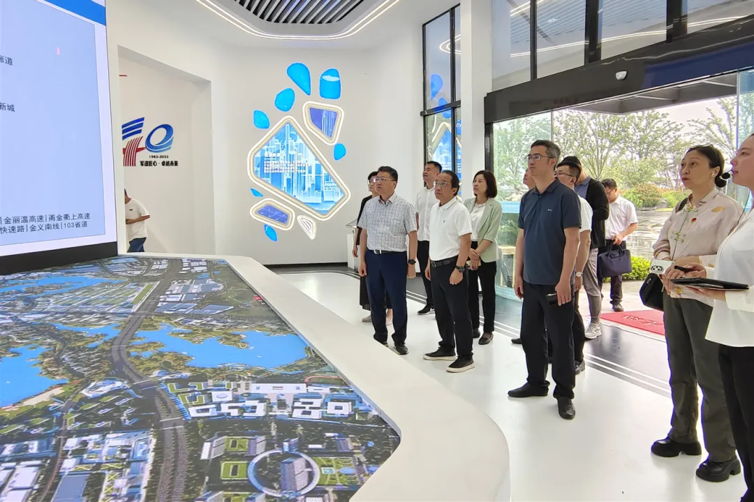 民建汕头市委会一行来金调研