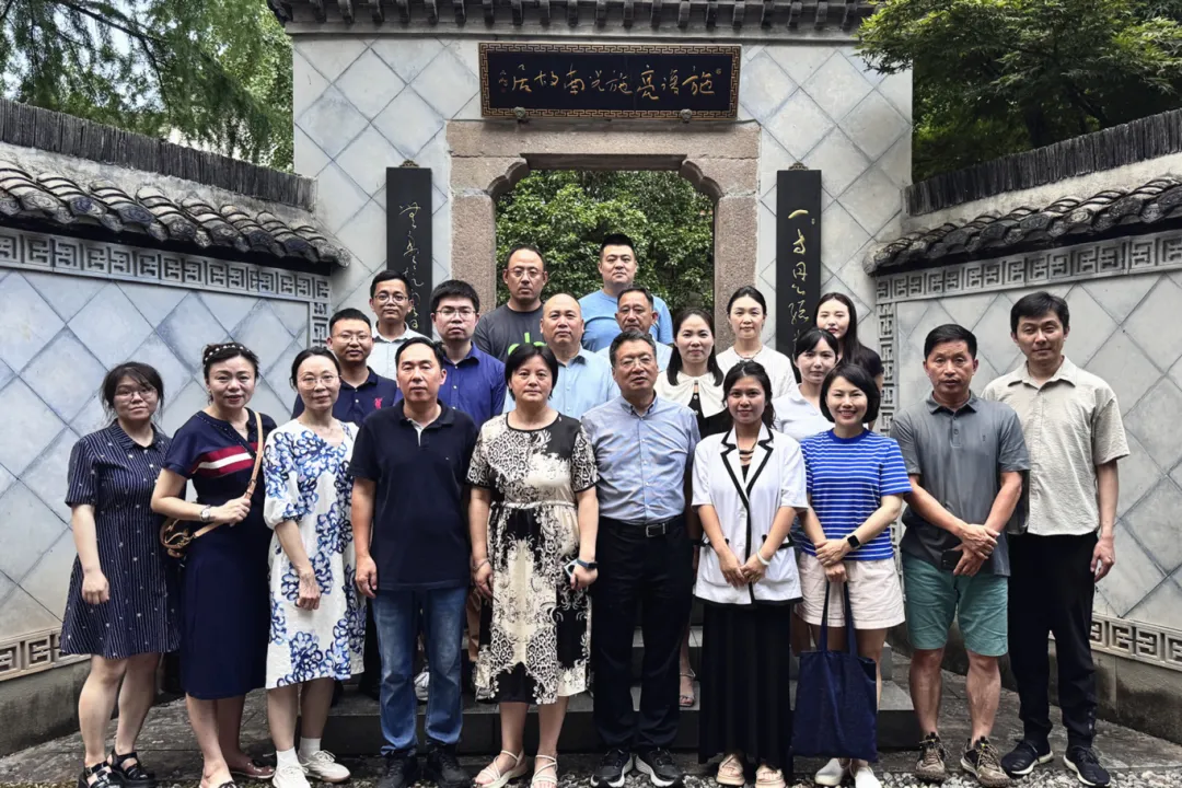 四川成都民建一行来金调研