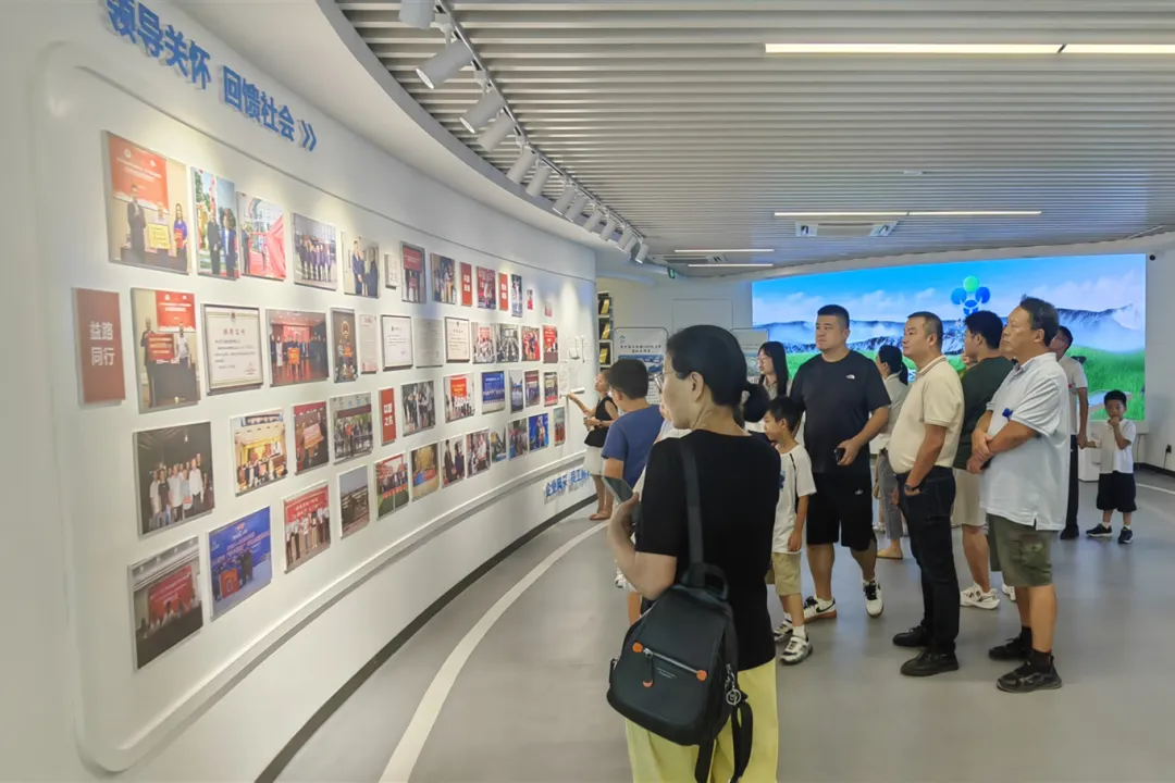 民建市直四支部走进李子园总部交流学习