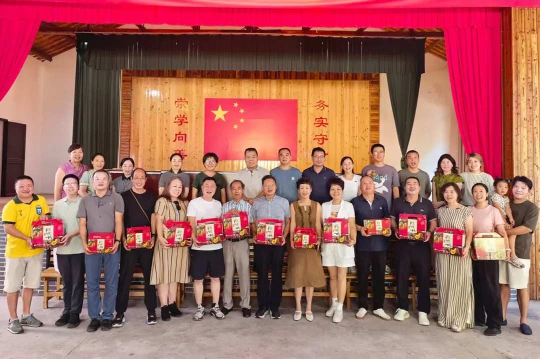 金华民建市直属支部联合助力高山猕猴桃走出“深闺”