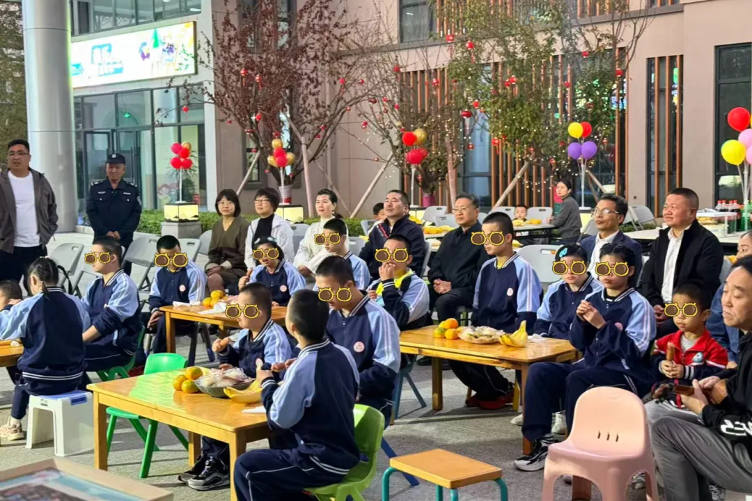 金华市民建企业家联合会联合市儿童福利院举办音乐嘉年华活动