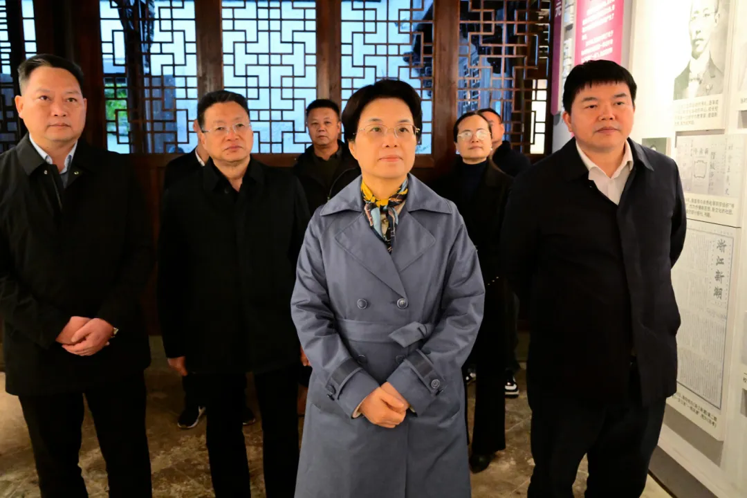 市政协主席叶卫红调研金华民建工作